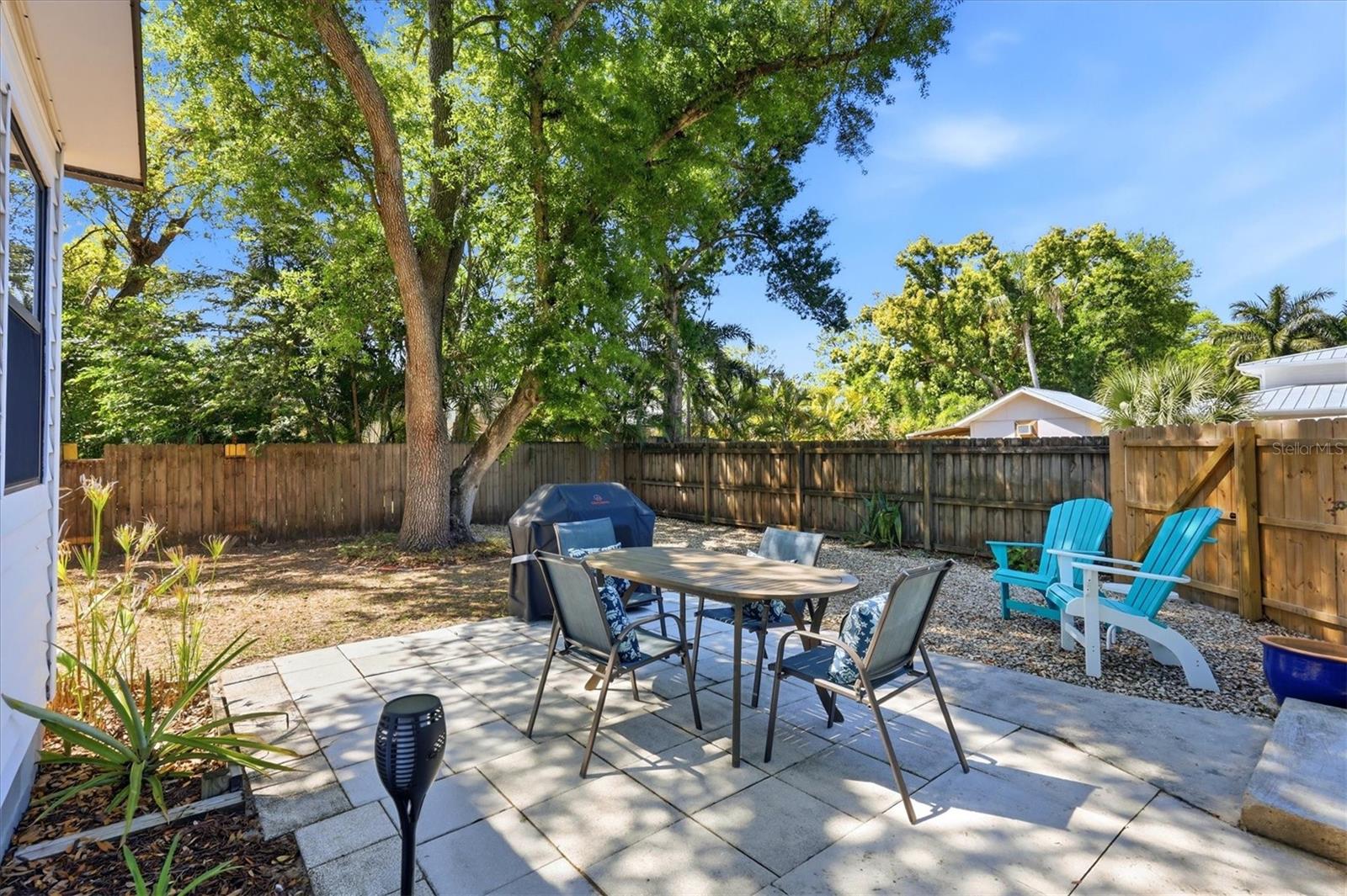 Image 26 of 31 For 2456 Arden Drive