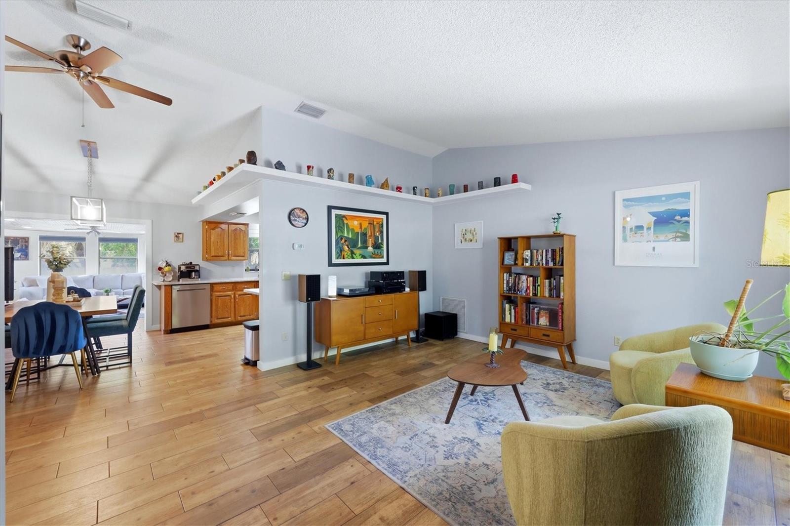 Image 4 of 31 For 2456 Arden Drive