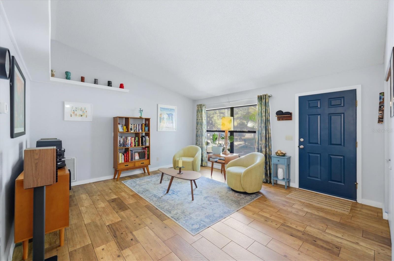 Image 5 of 31 For 2456 Arden Drive