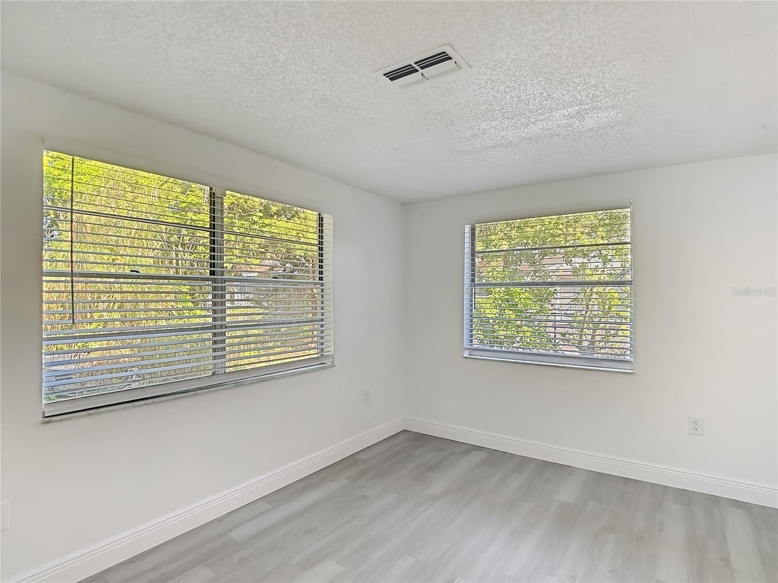 Image 21 of 54 For 7309 Washington Street