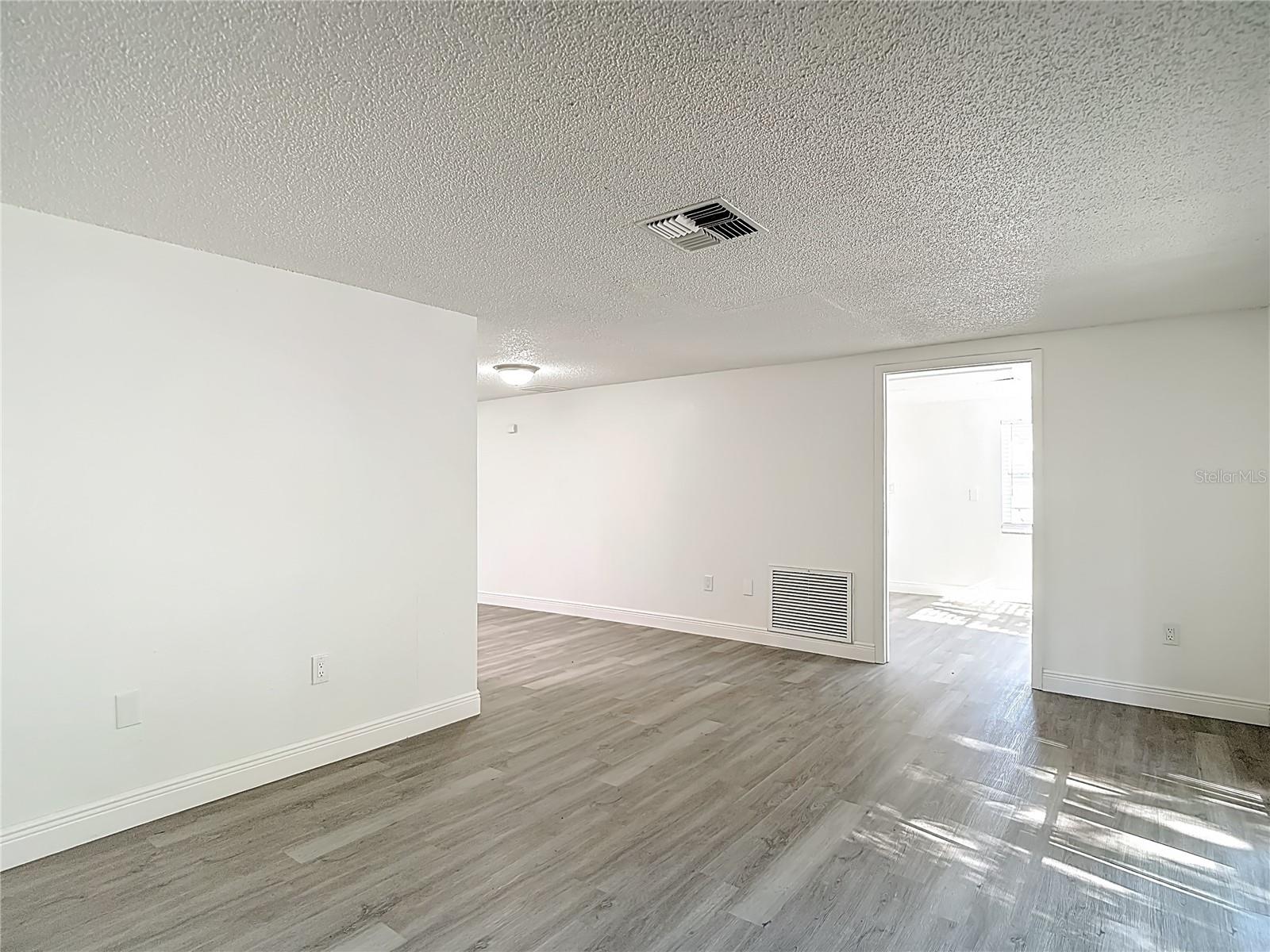 Image 36 of 54 For 7309 Washington Street