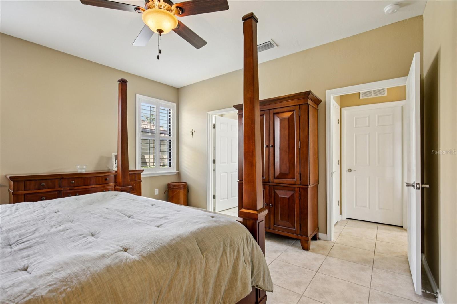 Image 22 of 51 For 13911 Lido Street