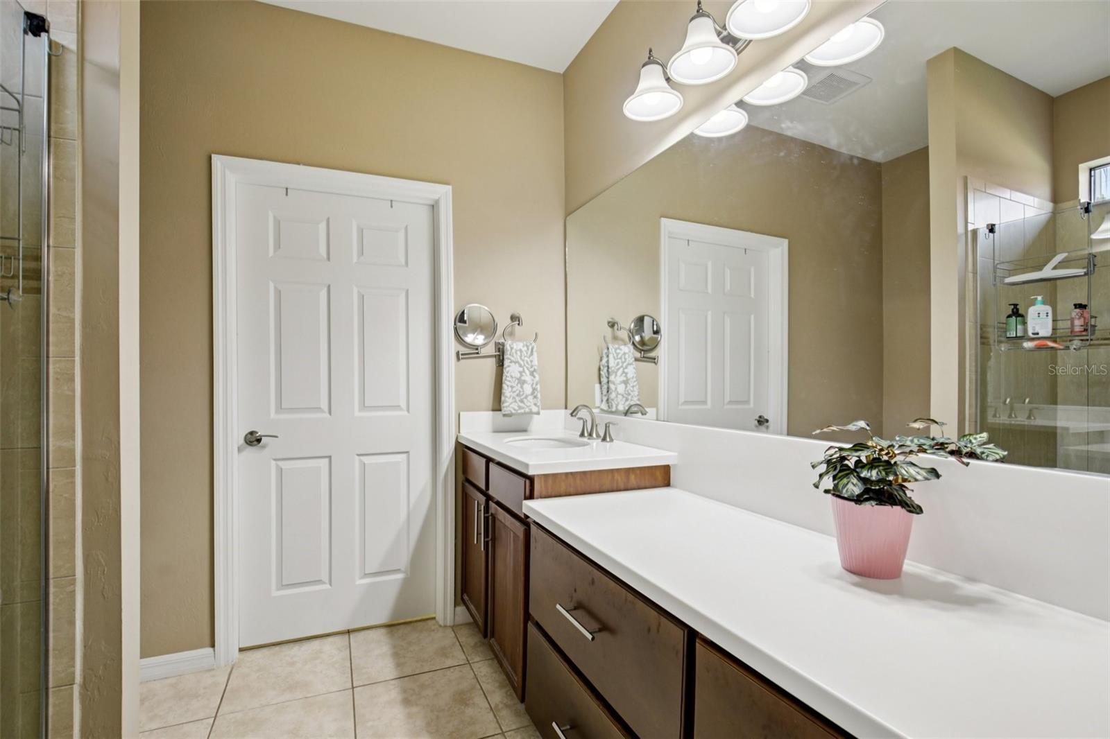 Image 23 of 51 For 13911 Lido Street