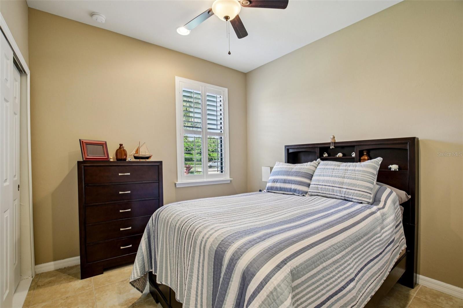 Image 24 of 51 For 13911 Lido Street