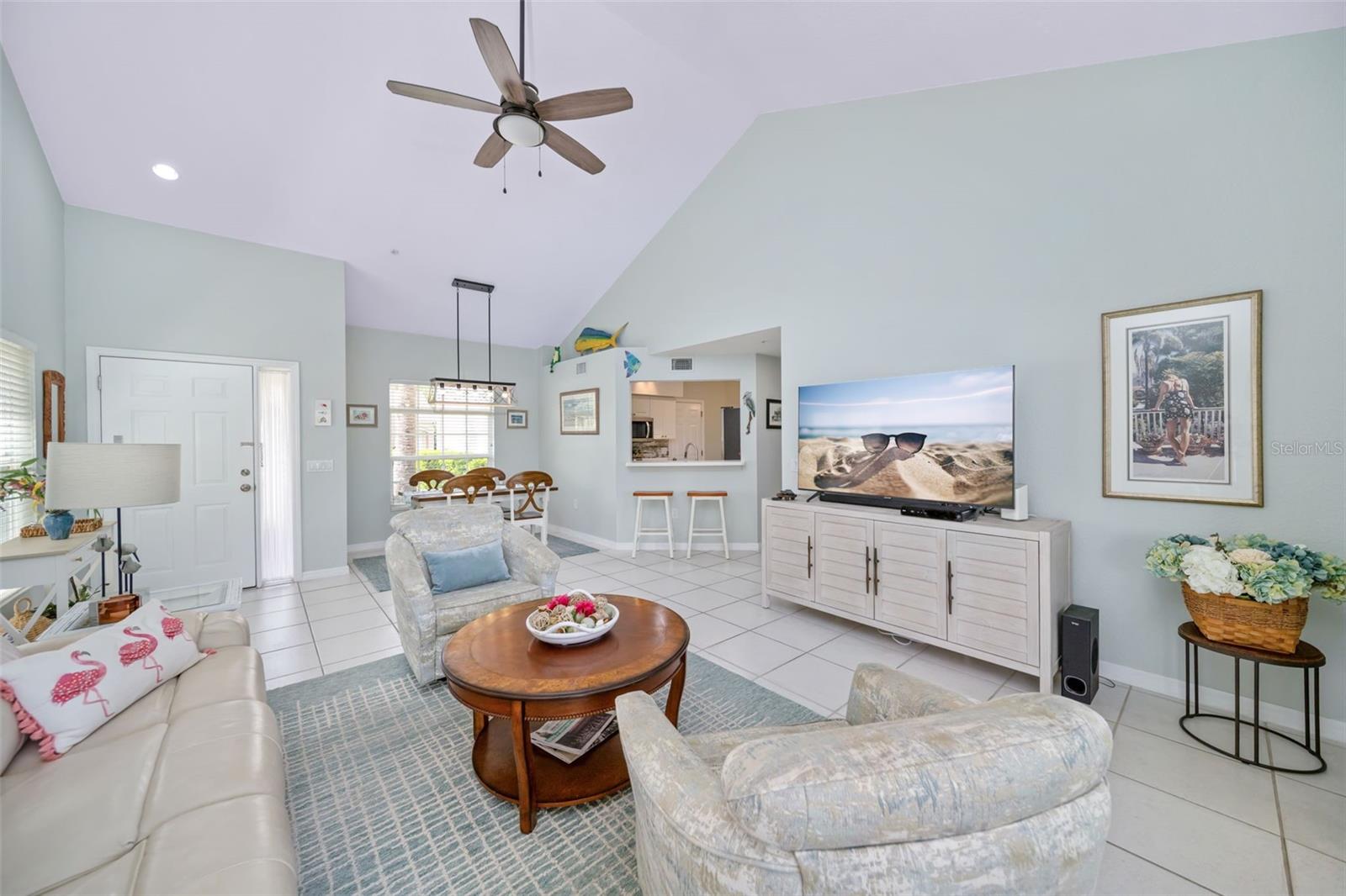 Image 10 of 54 For 7667 Sweetbay Circle 11-102