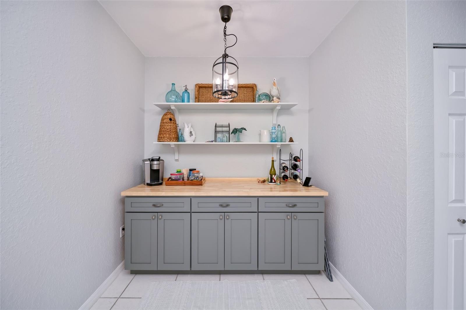 Image 18 of 54 For 7667 Sweetbay Circle 11-102