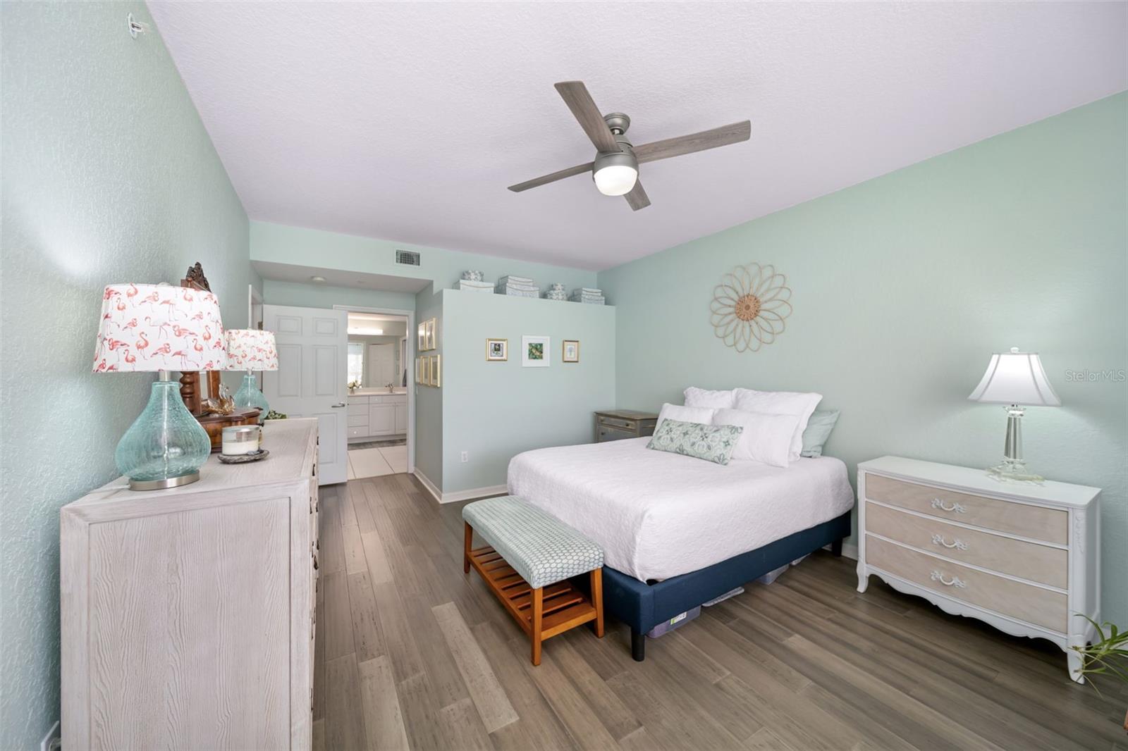 Image 21 of 54 For 7667 Sweetbay Circle 11-102