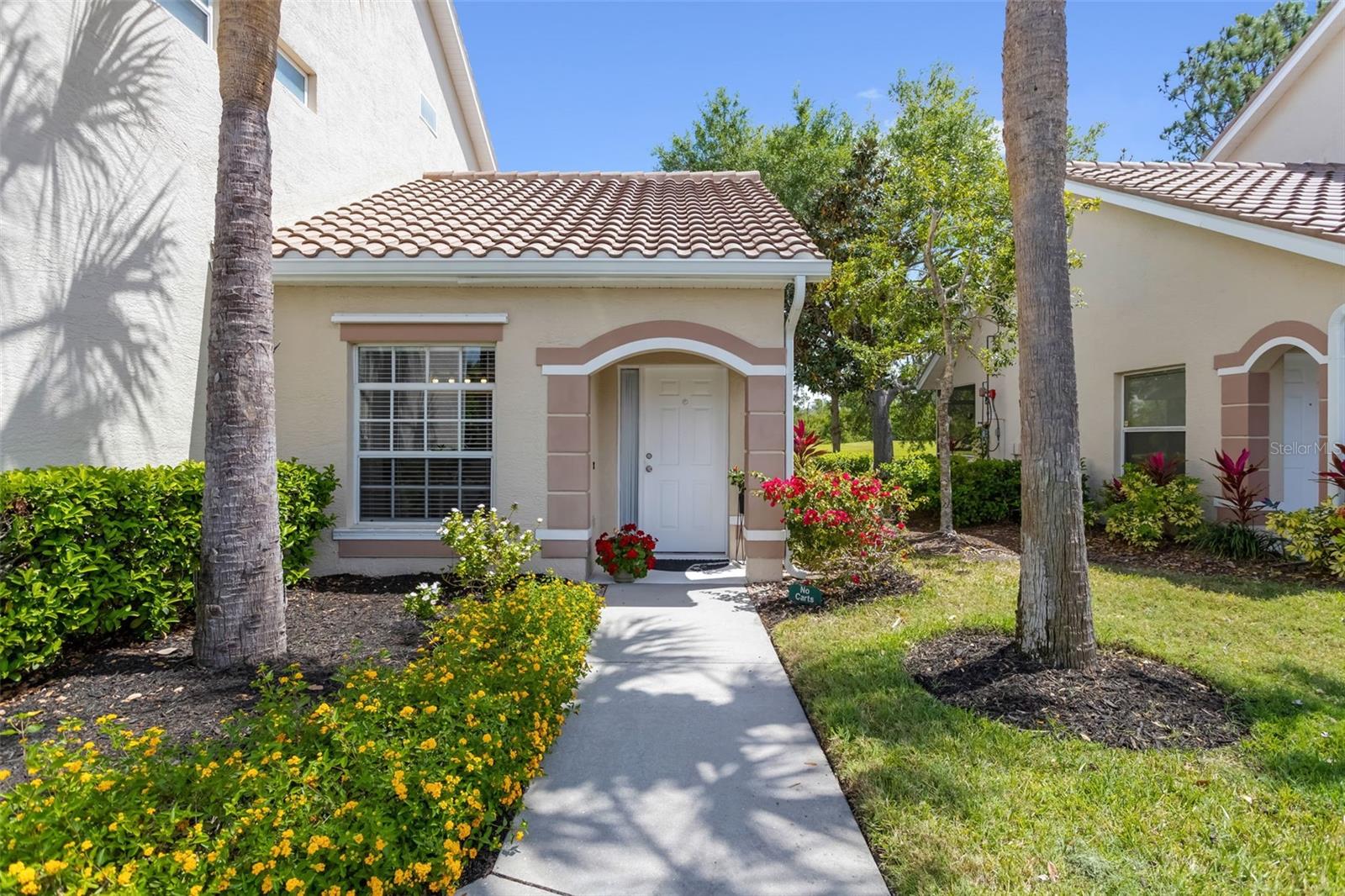 Image 4 of 54 For 7667 Sweetbay Circle 11-102