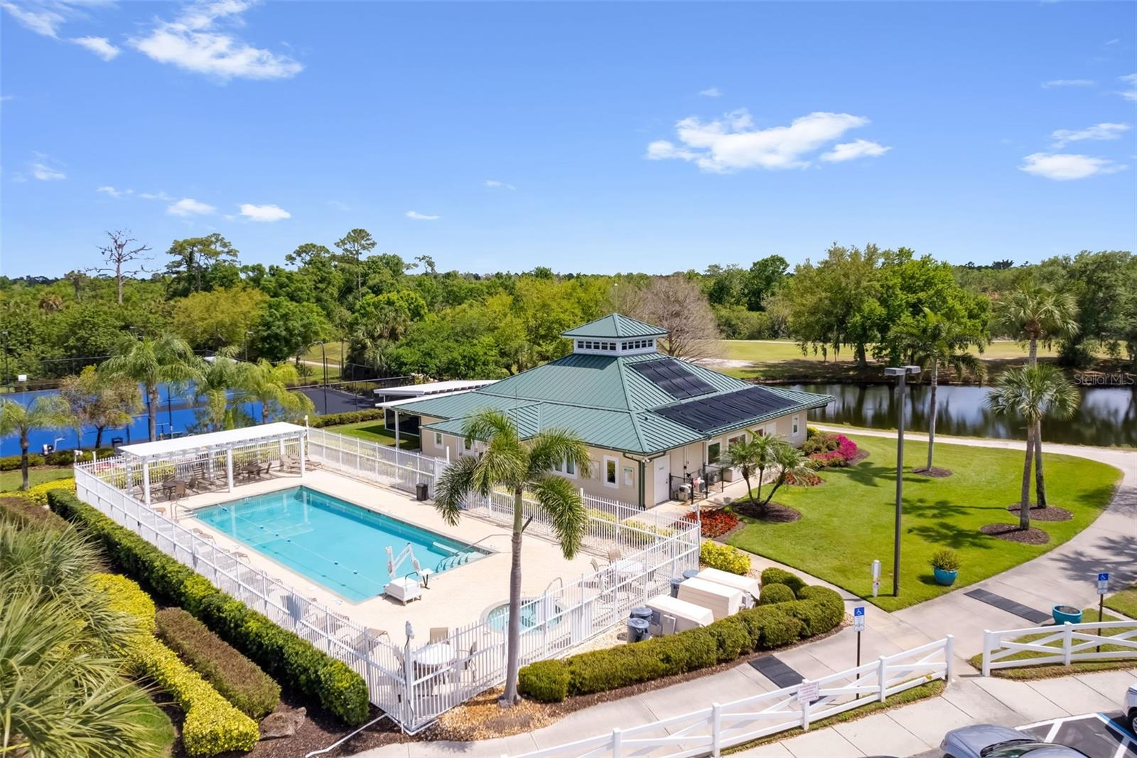 Image 46 of 54 For 7667 Sweetbay Circle 11-102