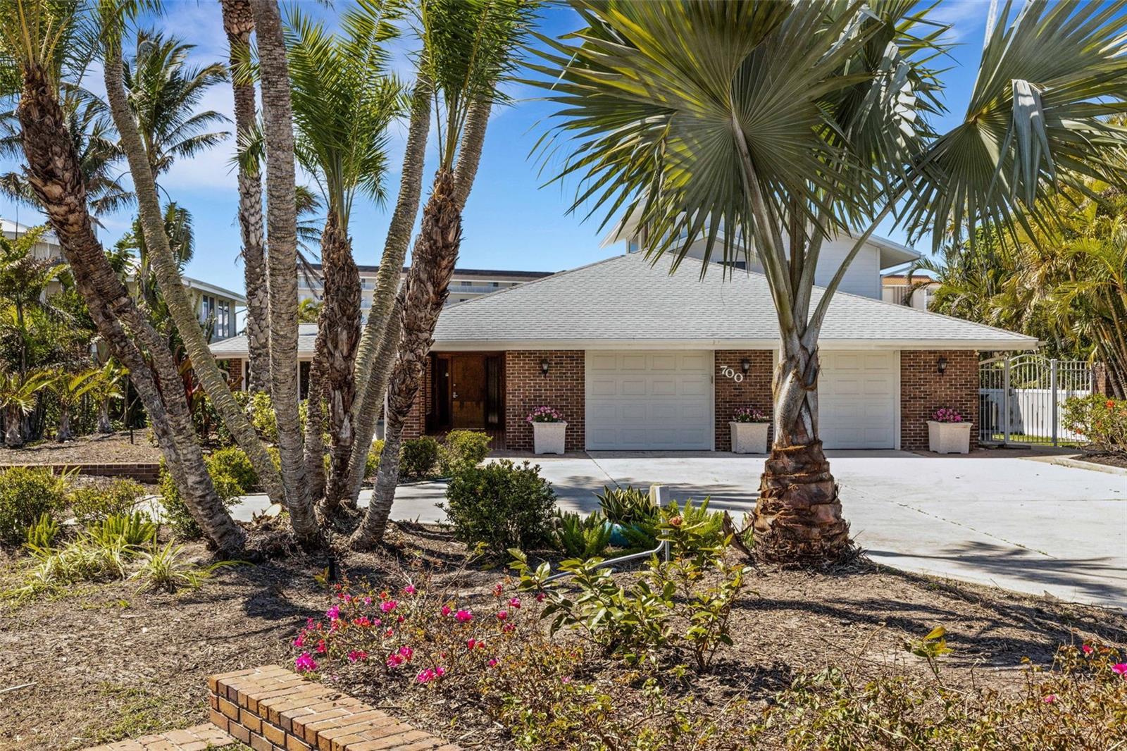 Image 32 of 58 For 700 El Dorado Drive