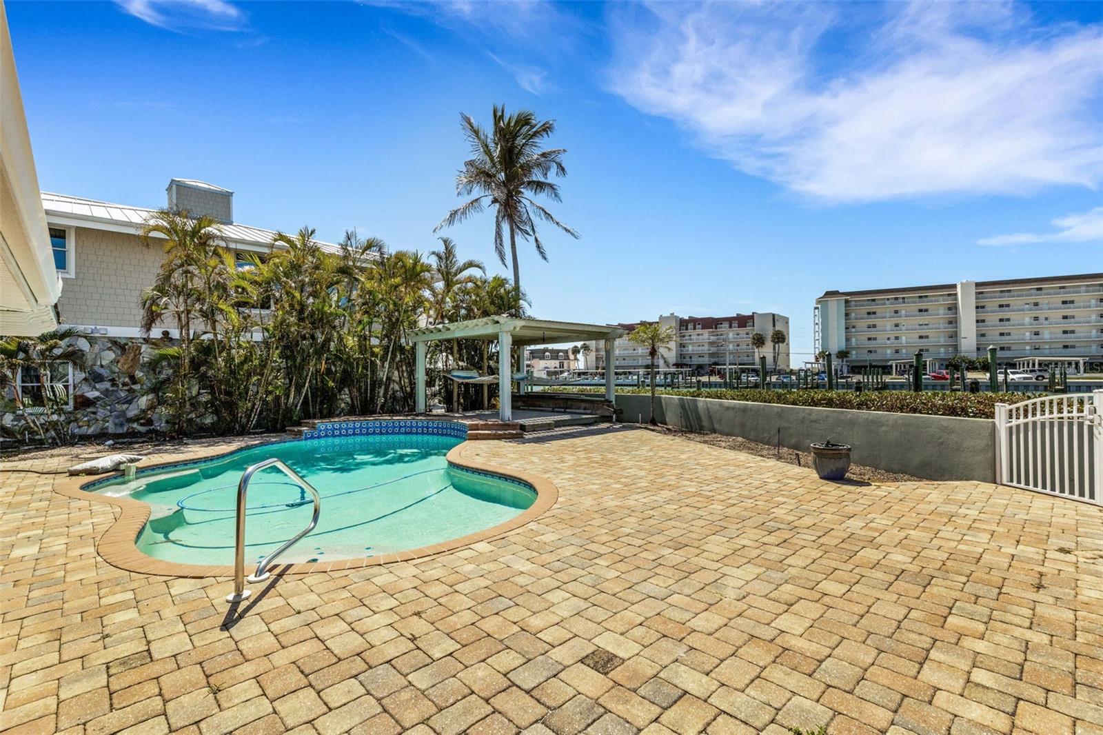 Image 37 of 58 For 700 El Dorado Drive