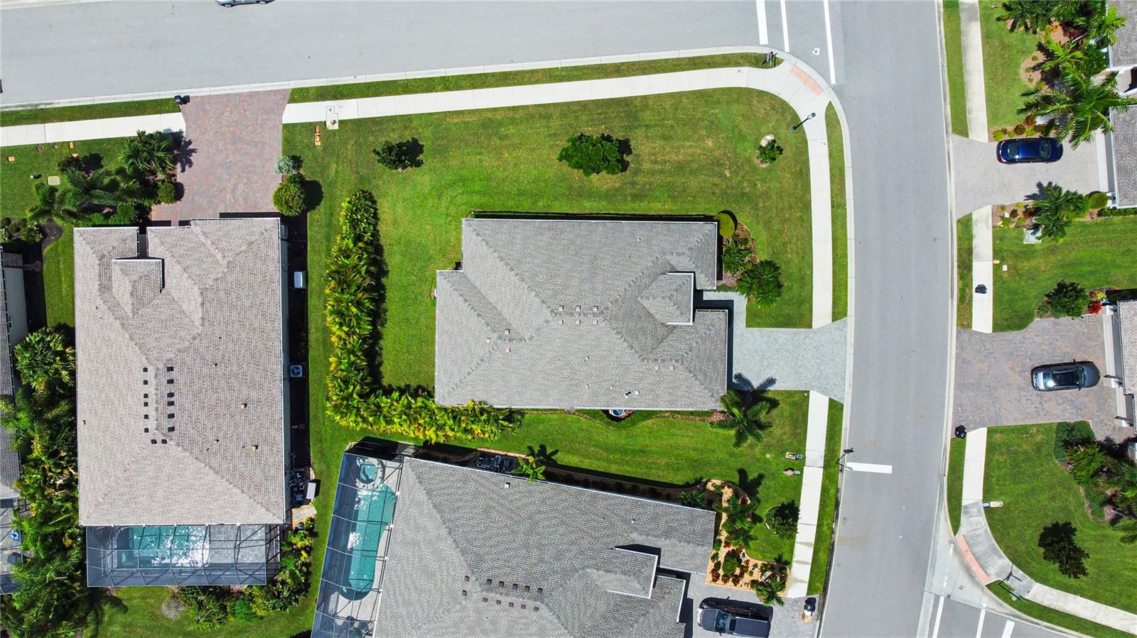 Listing photo id 10 for 12022 Goldenrod Avenue