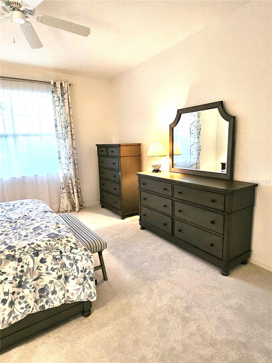 Listing photo id 28 for 12022 Goldenrod Avenue