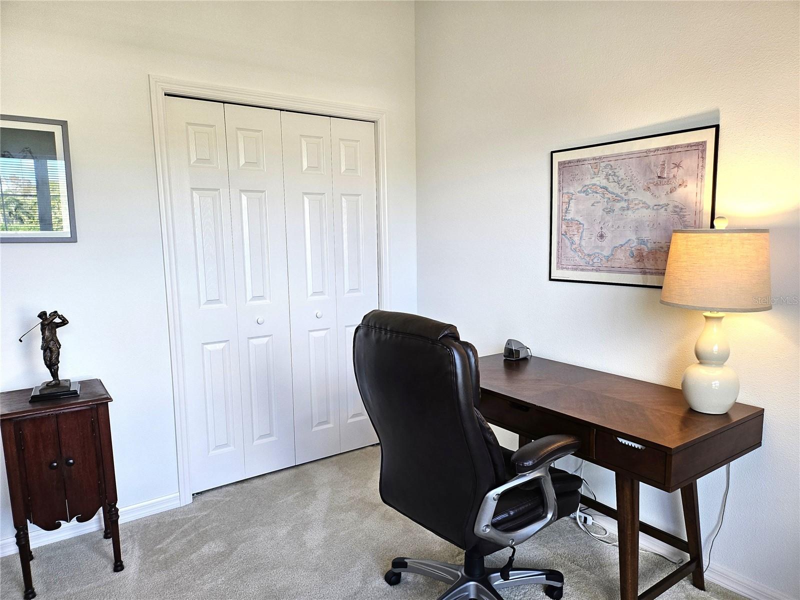 Listing photo id 44 for 12022 Goldenrod Avenue