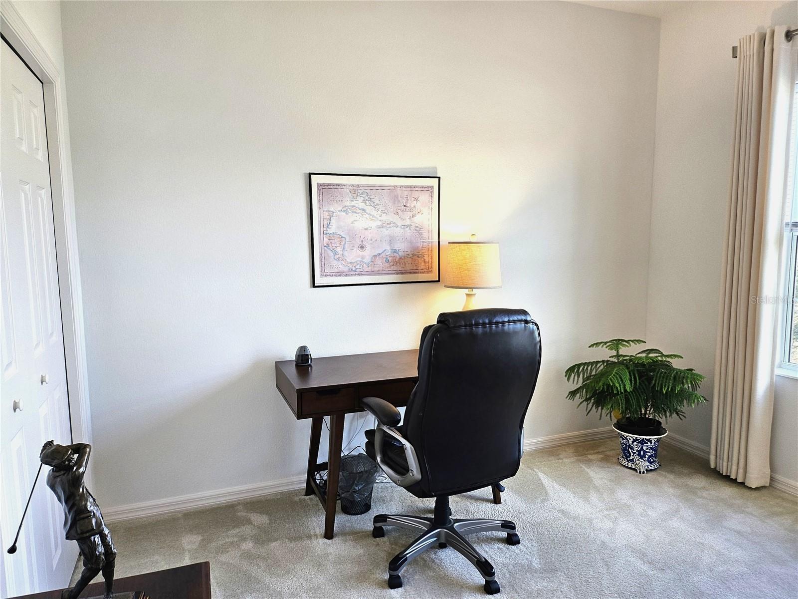 Listing photo id 45 for 12022 Goldenrod Avenue