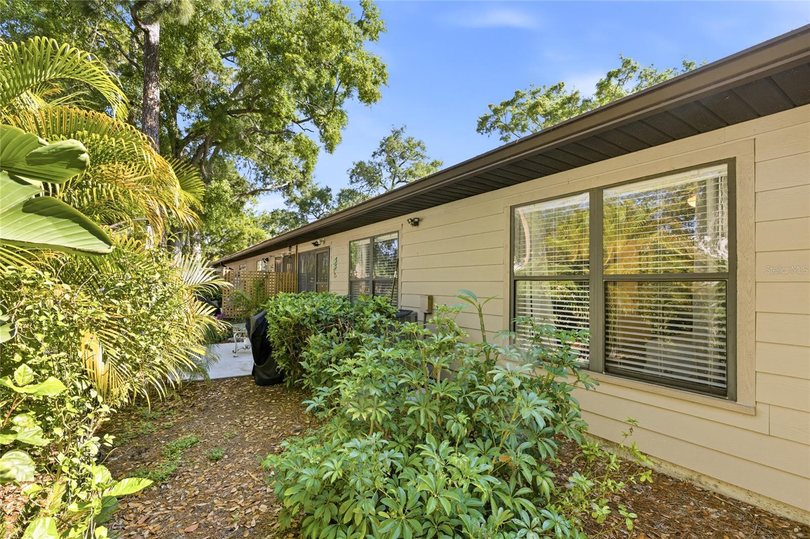 Image 23 of 24 For 5406 11th Street Circle E