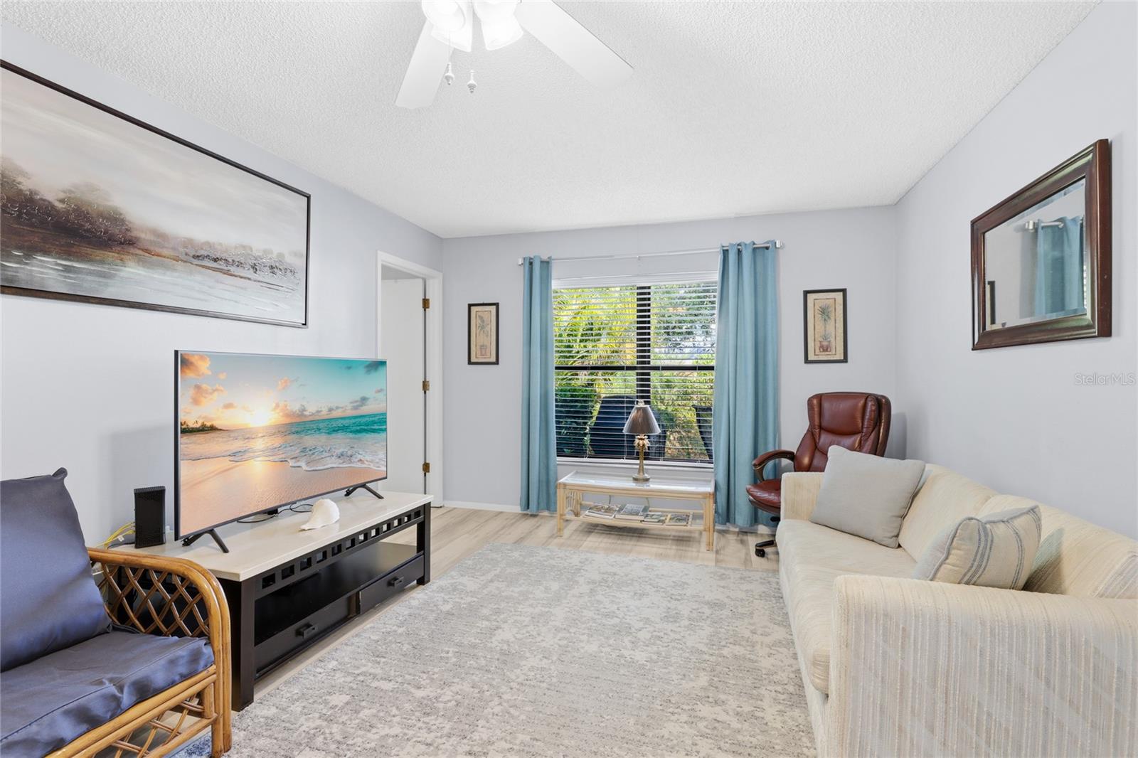 Image 4 of 24 For 5406 11th Street Circle E