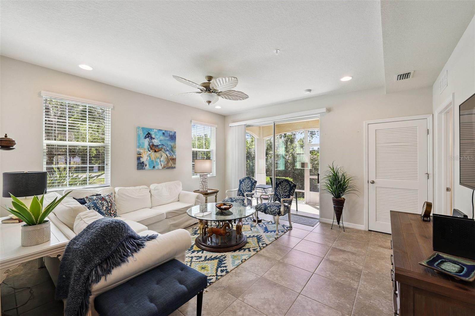 Image 10 of 35 For 8382 Enclave Way 102