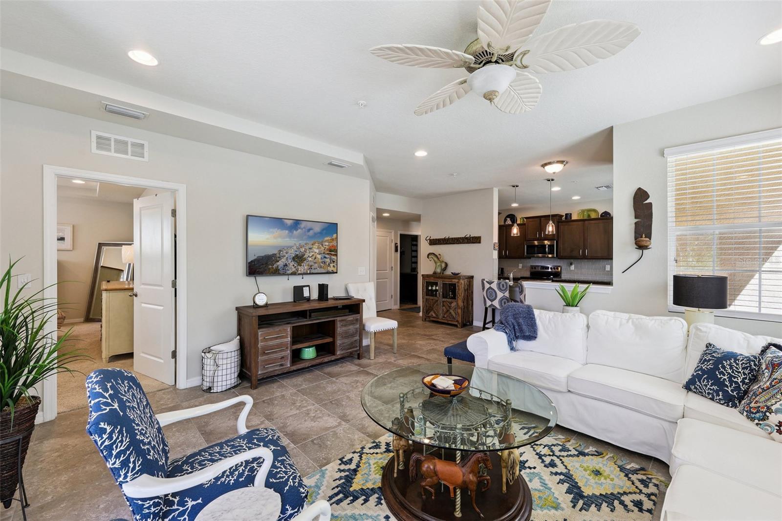 Image 14 of 35 For 8382 Enclave Way 102