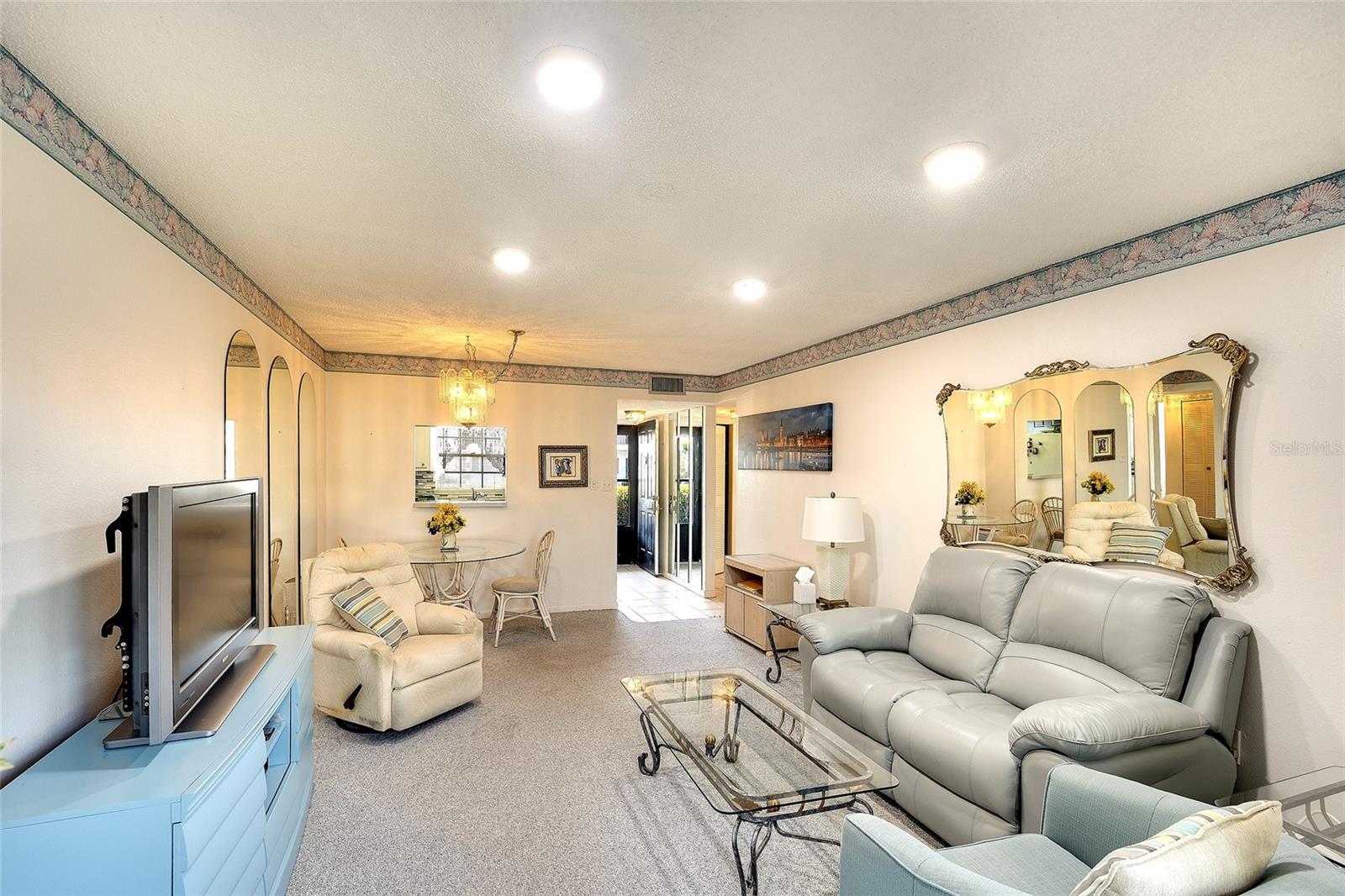 Image 10 of 21 For 305 47th Avenue Drive W 146