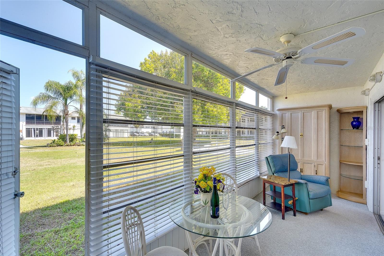 Image 12 of 21 For 305 47th Avenue Drive W 146