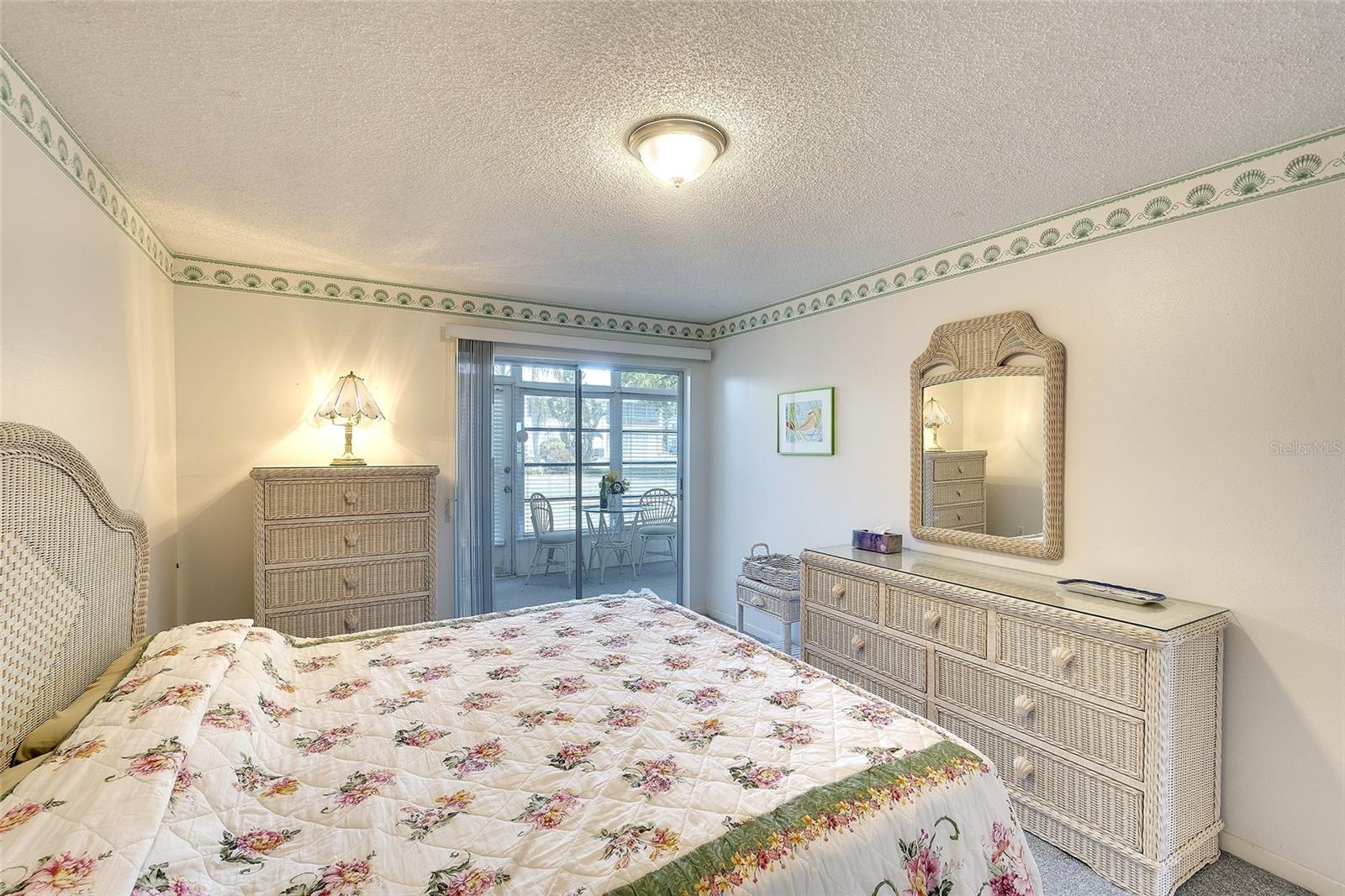 Image 15 of 21 For 305 47th Avenue Drive W 146