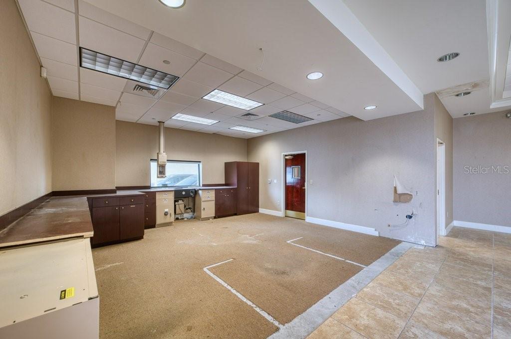 Image 11 of 32 For 8200 66th Street N 2