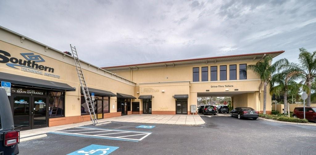 Image 4 of 32 For 8200 66th Street N 2