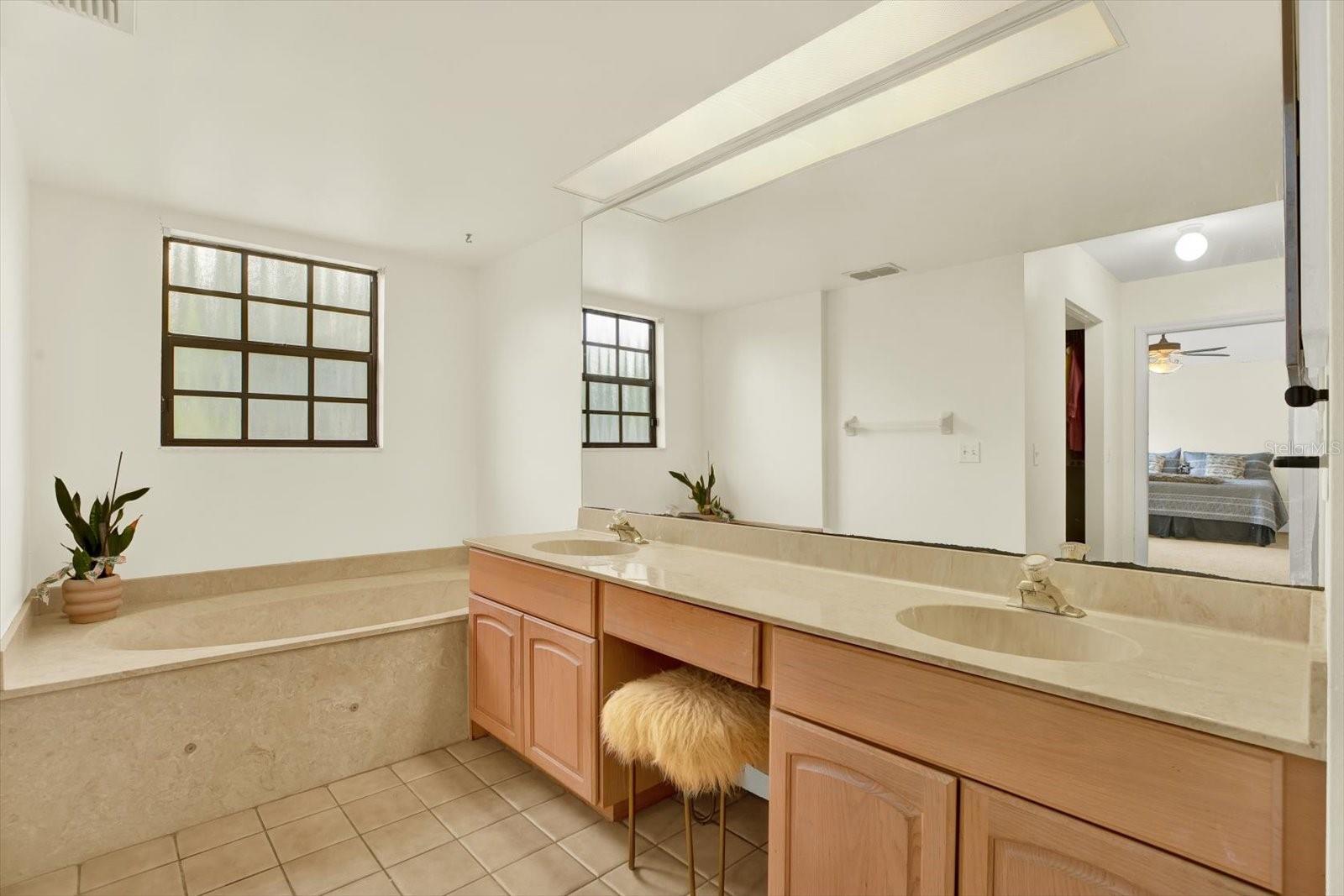 Image 17 of 25 For 11419 Donneymoor Drive