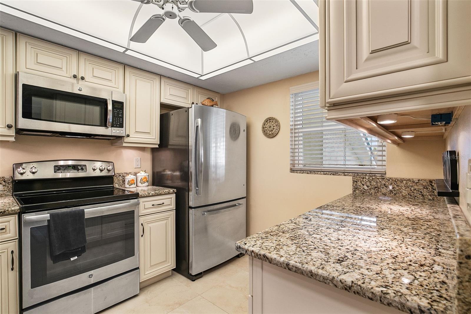 Image 12 of 53 For 1100 Capri Isles Boulevard 325