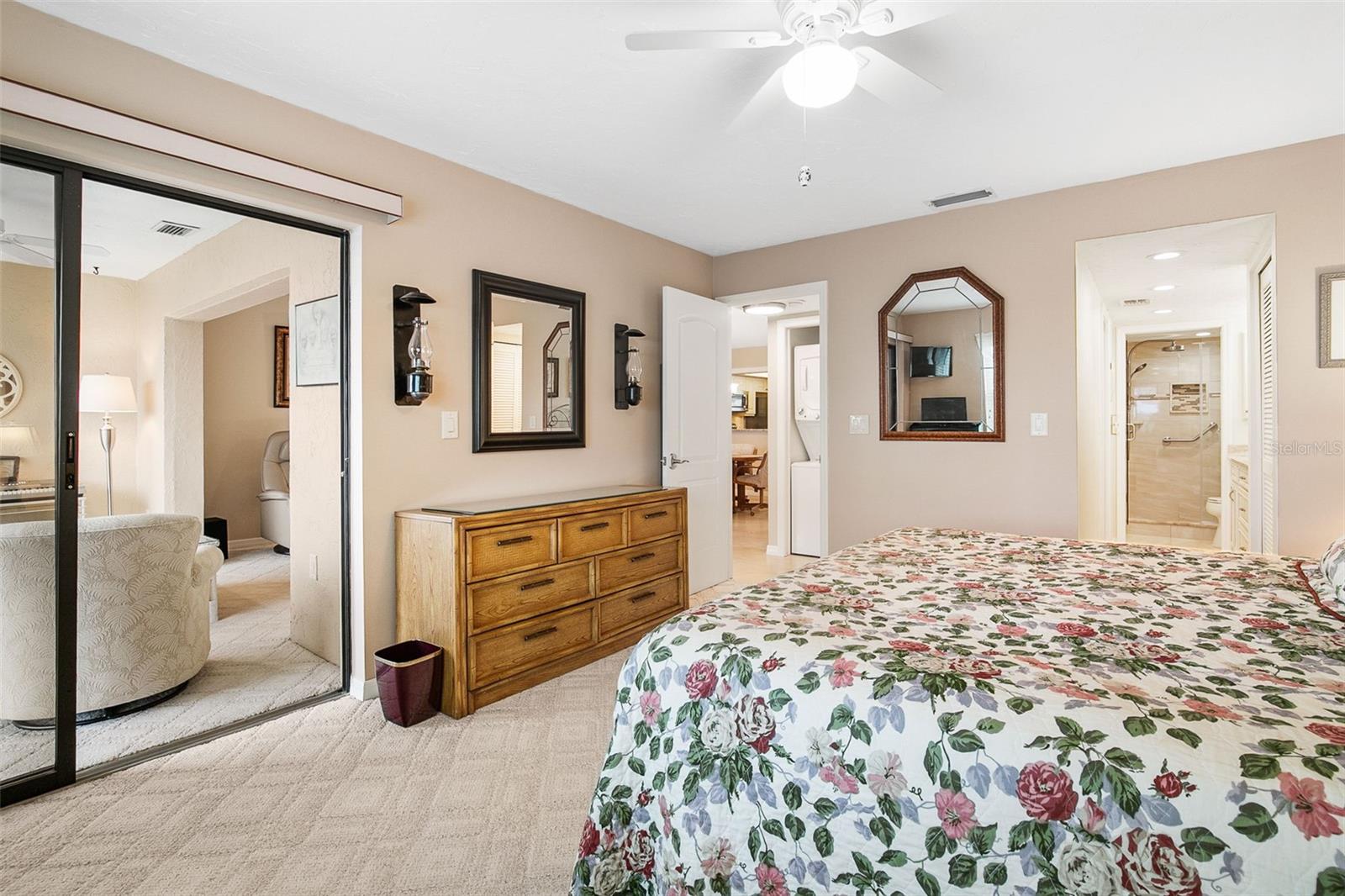 Image 26 of 53 For 1100 Capri Isles Boulevard 325