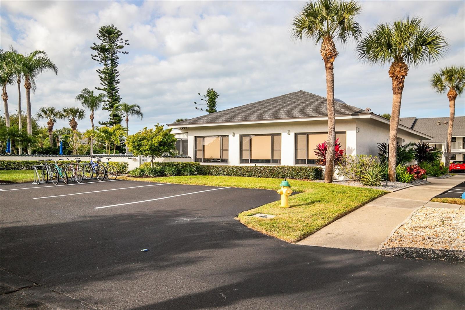 Image 40 of 53 For 1100 Capri Isles Boulevard 325