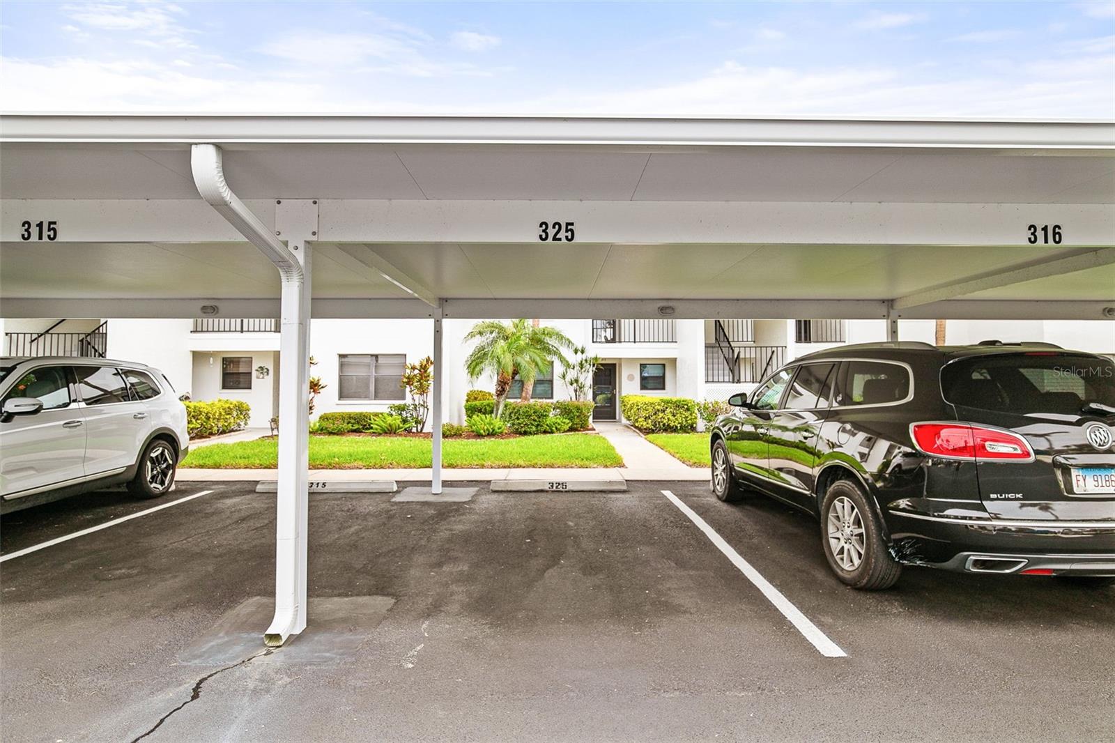 Image 7 of 53 For 1100 Capri Isles Boulevard 325