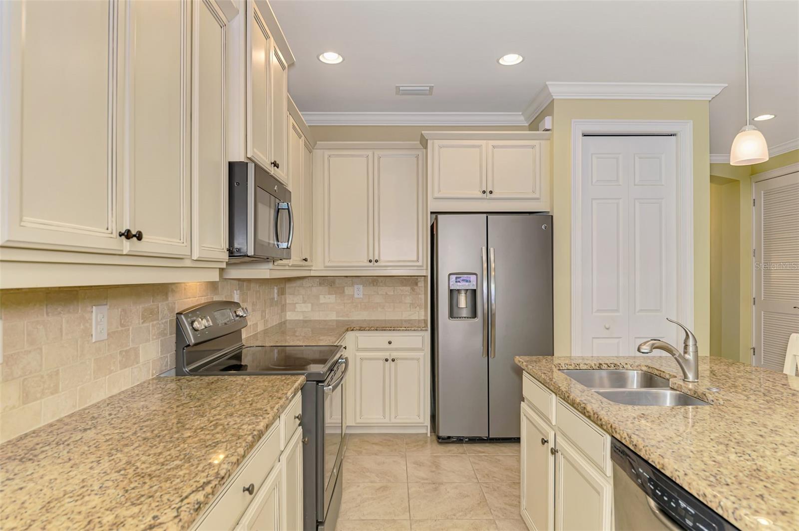 Image 26 of 72 For 11455 Blackfin Street