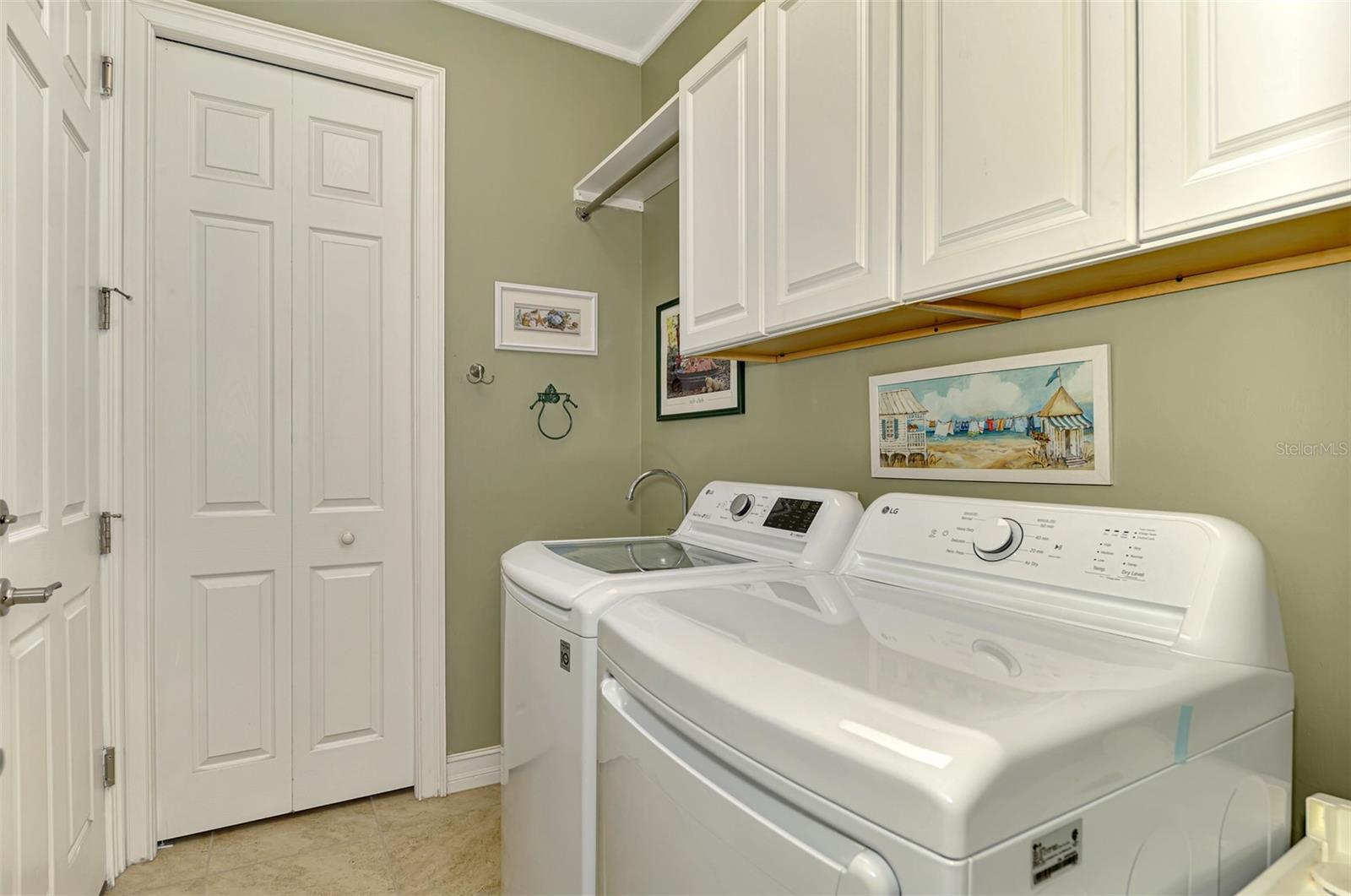 Image 44 of 72 For 11455 Blackfin Street