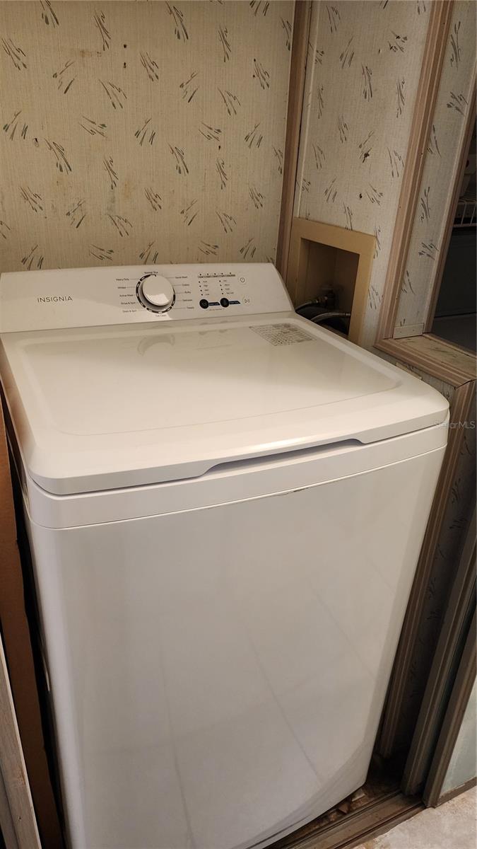 Image 21 of 33 For 3300 26th Avenue E 225