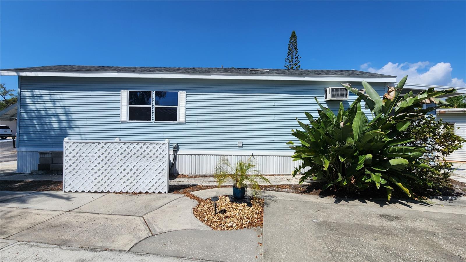 Image 26 of 33 For 3300 26th Avenue E 225