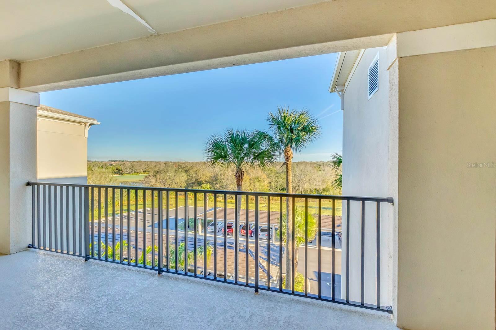 Image 2 of 27 For 17510 Gawthrop Drive 404