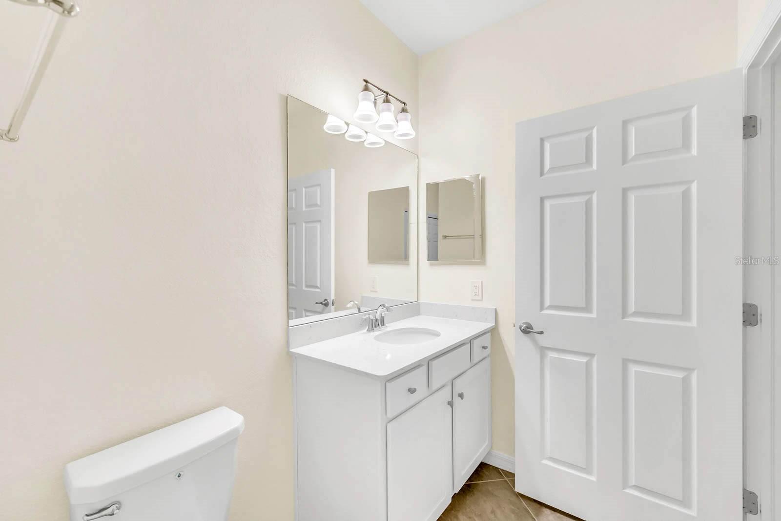 Image 21 of 27 For 17510 Gawthrop Drive 404