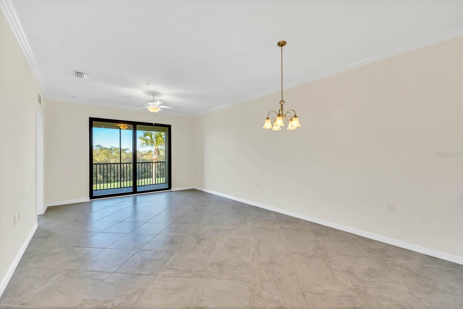 Image 9 of 27 For 17510 Gawthrop Drive 404