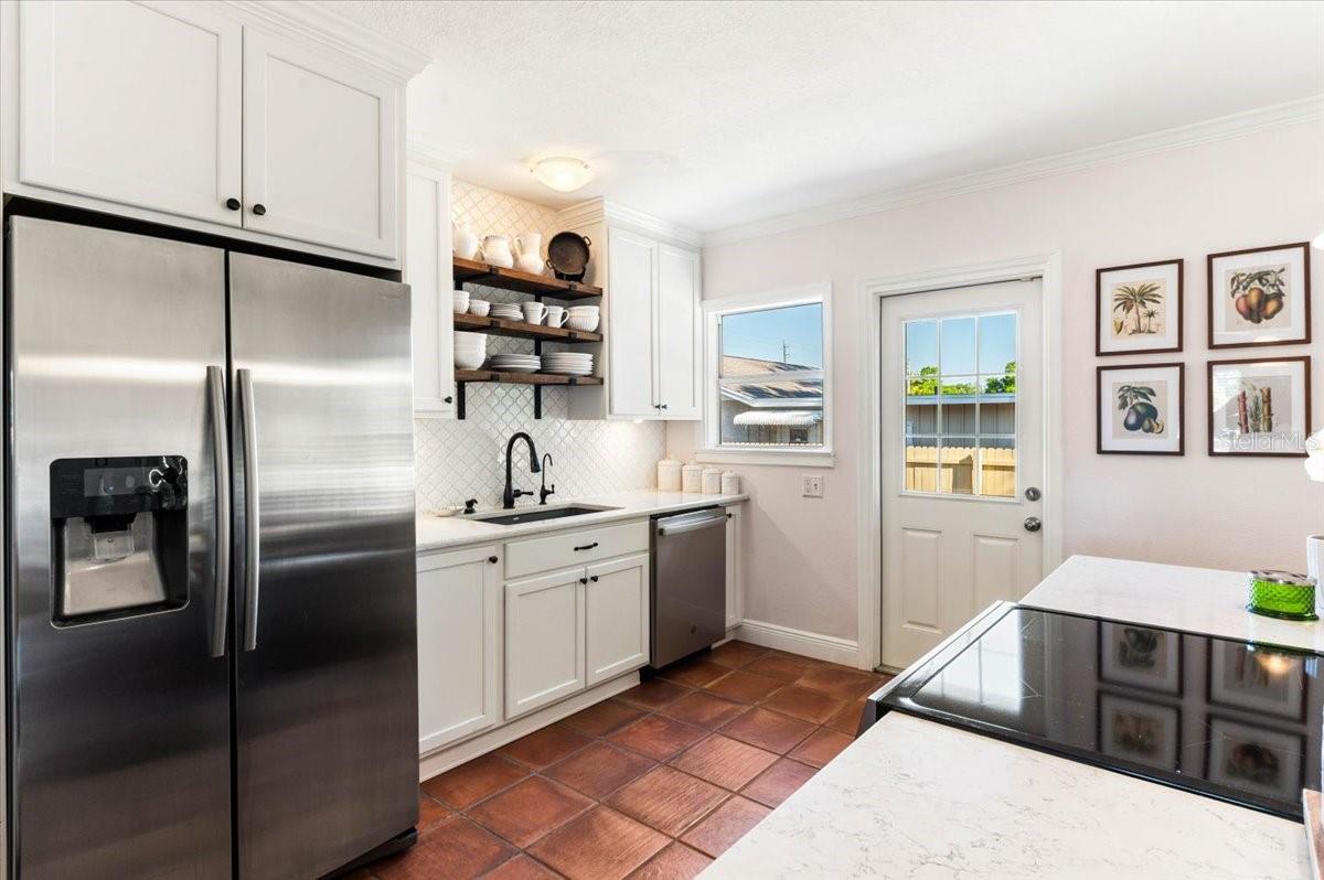 Image 7 of 28 For 2514 15th Avenue W