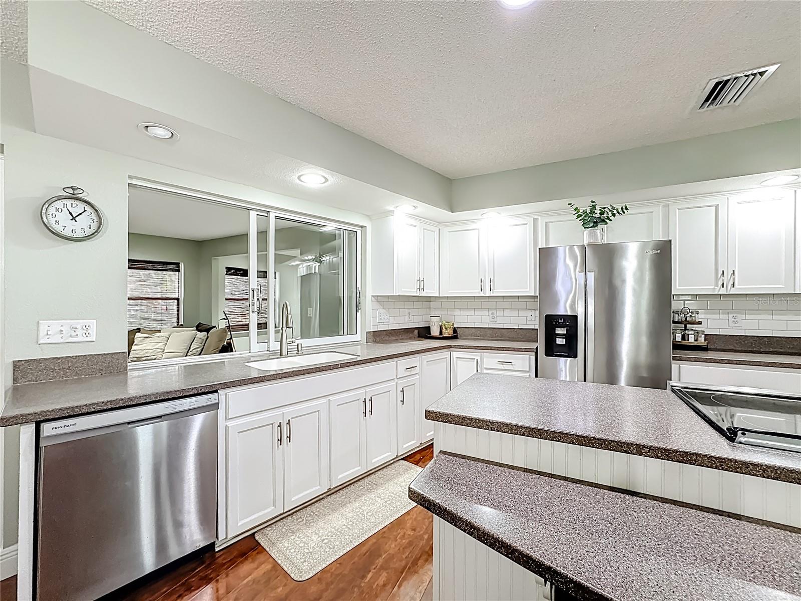 Image 19 of 52 For 916 87th Street Nw