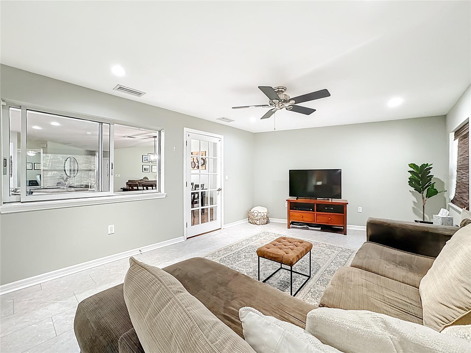 Image 24 of 52 For 916 87th Street Nw