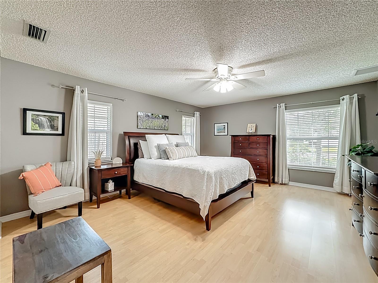 Image 28 of 52 For 916 87th Street Nw