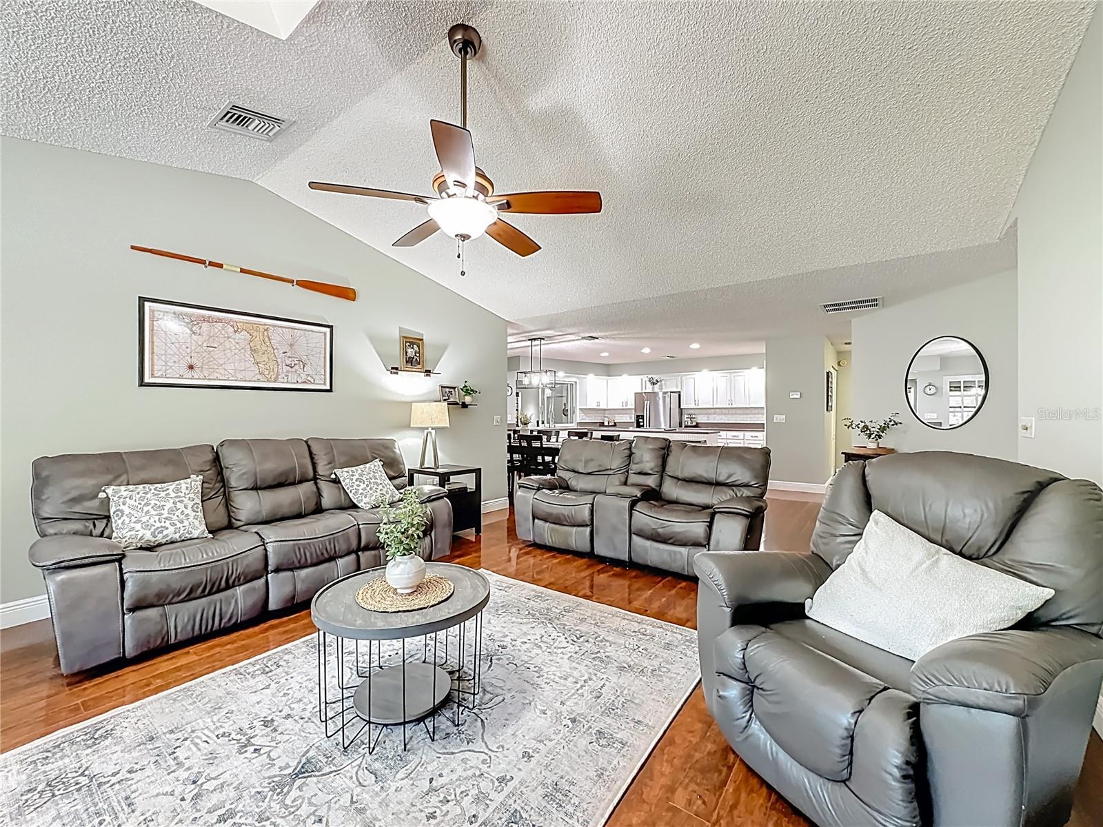 Image 4 of 52 For 916 87th Street Nw