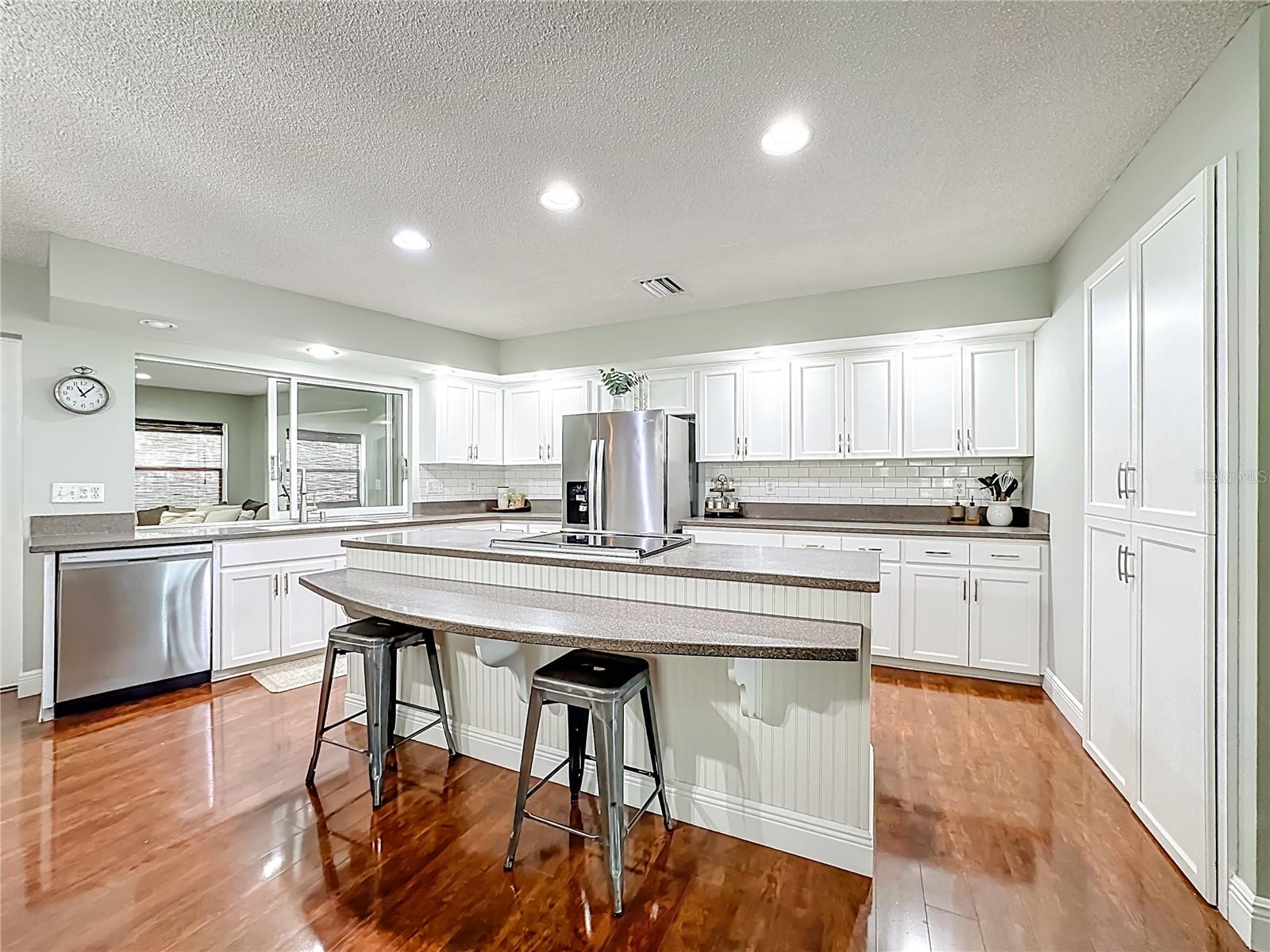 Image 5 of 52 For 916 87th Street Nw