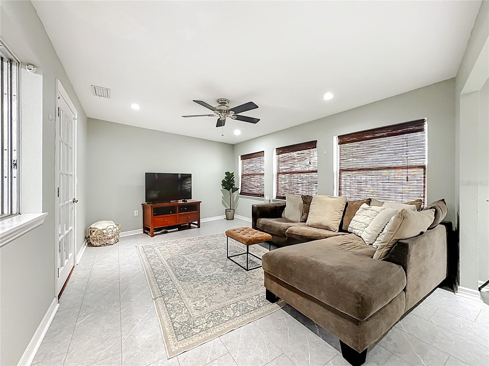 Image 8 of 52 For 916 87th Street Nw