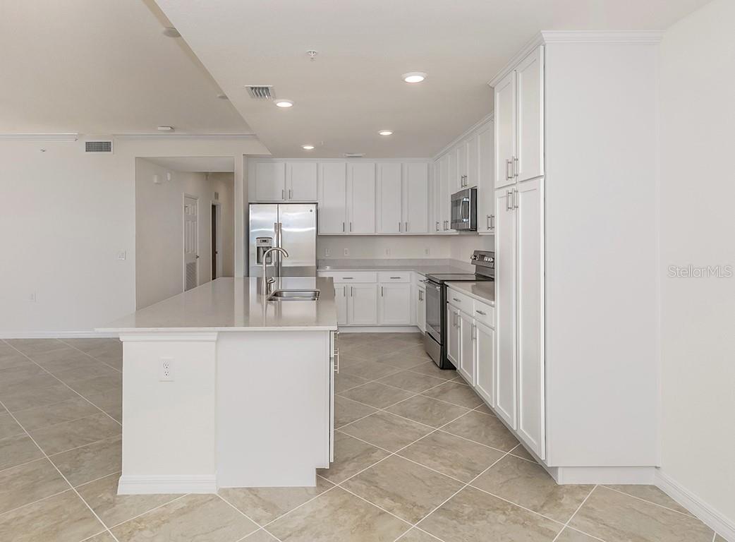 Image 15 of 27 For 920 Tidewater Shores Loop 307