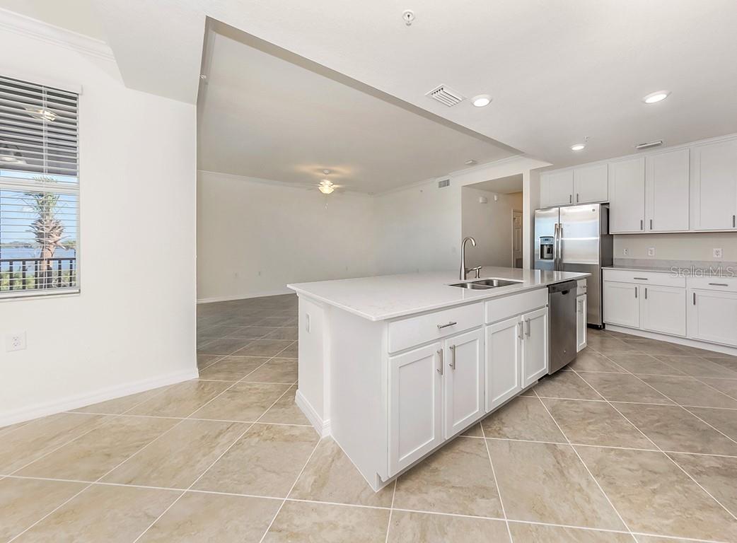 Image 17 of 27 For 920 Tidewater Shores Loop 307