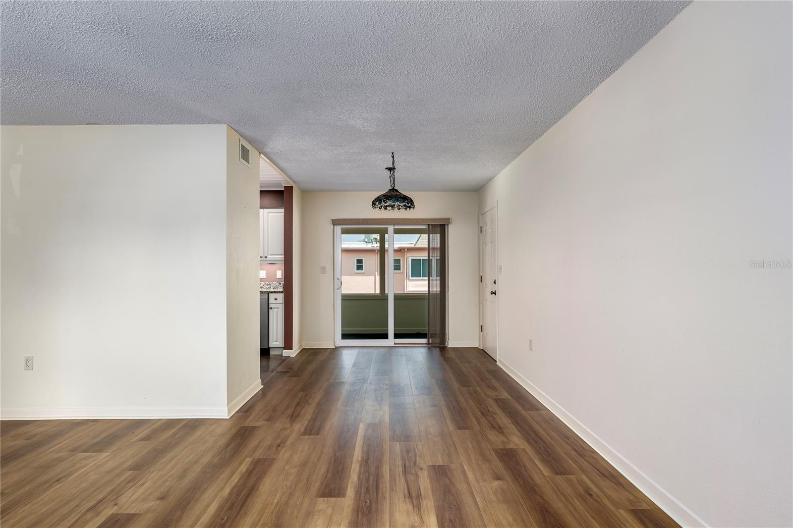 Image 11 of 34 For 7001 Place De La Paix  2a